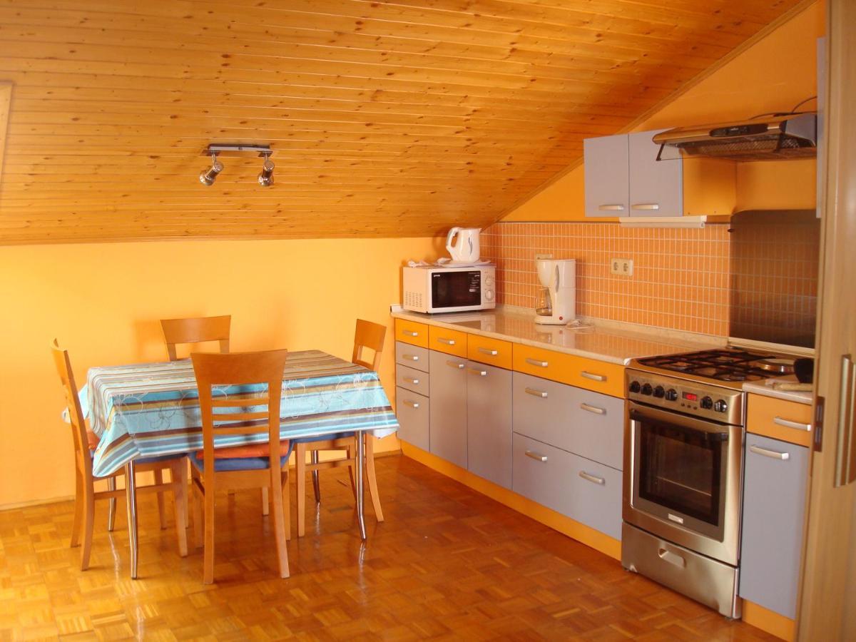 Apartmani Zafaranic Crikvenica Exterior foto