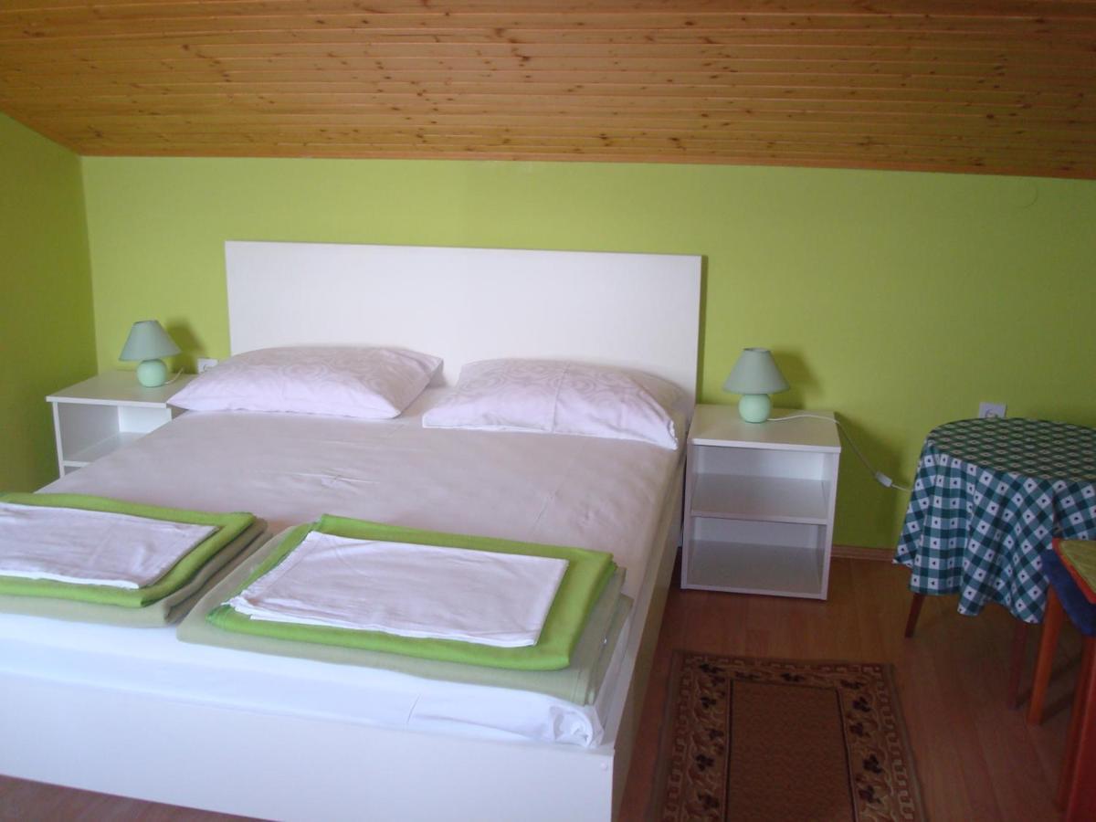 Apartmani Zafaranic Crikvenica Exterior foto