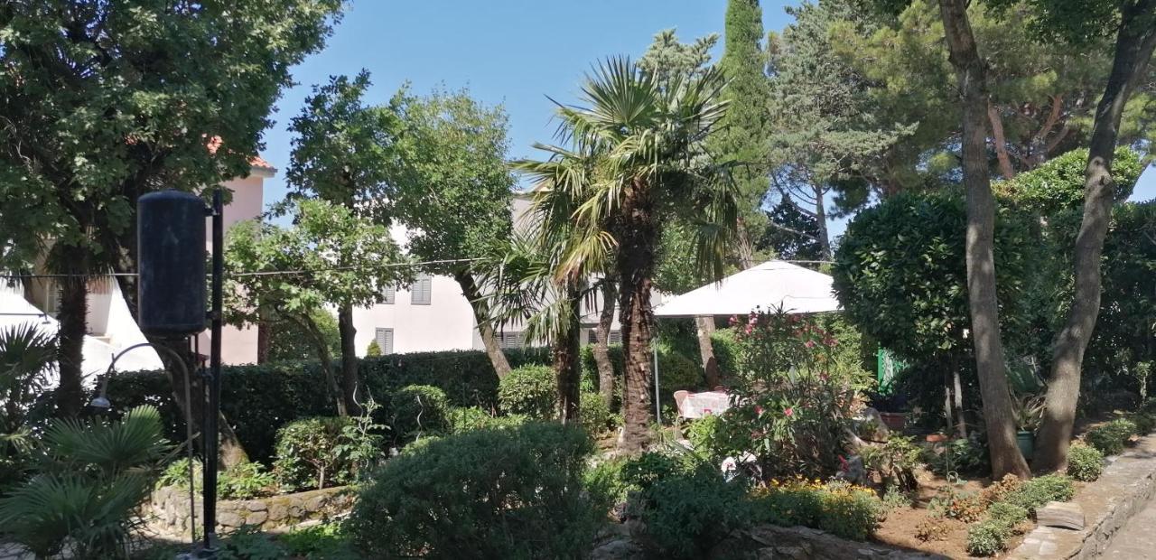 Apartmani Zafaranic Crikvenica Exterior foto